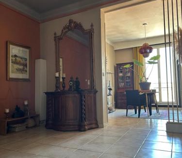 Saint-Victor Apartment | Appartement sur les toits du Vieux Port