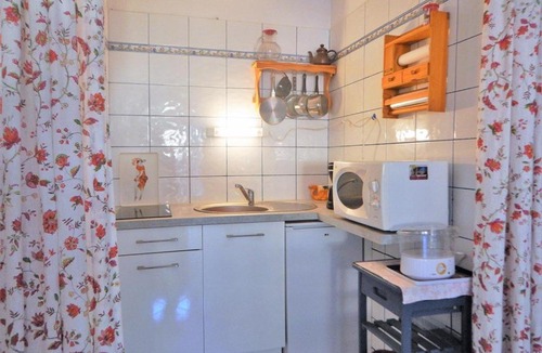 La Faviere Apartment | Appartement T2 avec Parking, Proche Plage et Commerces - Bormes-les-Mimosas - FR-1-251-519
