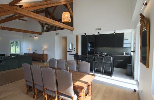 Tresserve Apartment | Appartement T5 145m2 4 chambres, vue lac climatisé