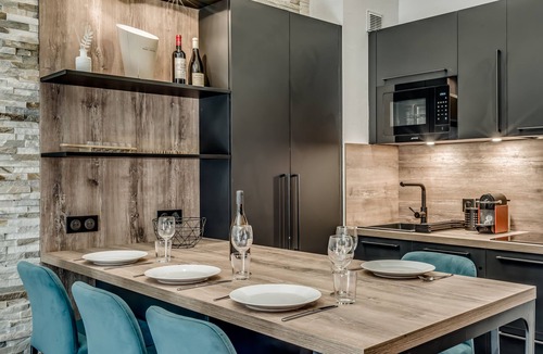 Arc-1950 Apartment | Arc 1950 -Charming 2/4 person apartment in a ski in/ski out hotel residence