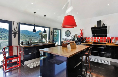 Les Adrets-de-l'Esterel House | Architect's villa with Esterel mountain views