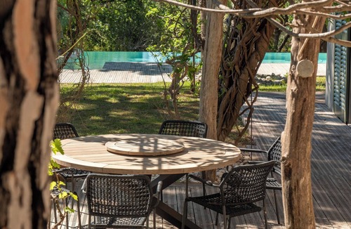 Gassin Villa | Architect-designed villa, between sea and hills, 10 minutes from Gigaro beaches