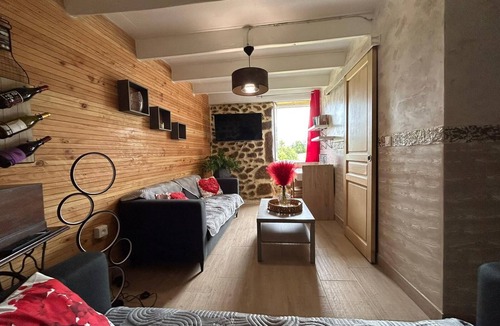 Silhac House | ARDECHE COUNTRY GITE OPEN ALL YEAR ROUND