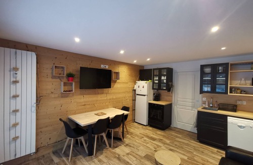 Mont-de-Lans Apartment | At the foot of the slopes, ground floor, Eperon B3