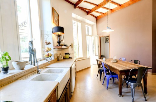 Cap-d'Antibes Villa | At the tip of Cap d'Antibes, 300m2 with swimming pool, in a private driveway