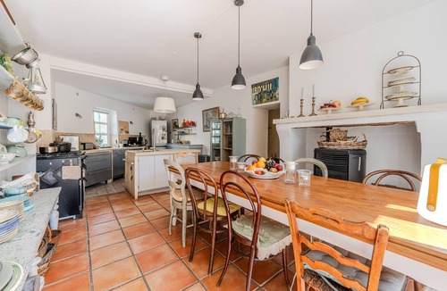 Chateaurenard House | Authentic family Mas in the heart of Provence