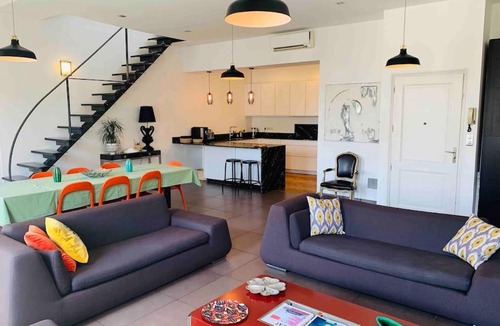 Avignon City Centre Apartment | AVIGNON HYPER CENTRE CLIM 5 CHBRES 10PERS 200m PALAIS DES PAPES