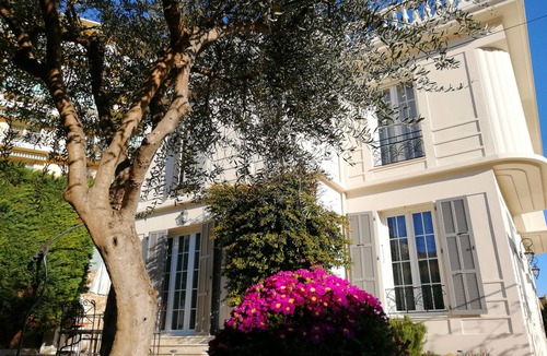 Carnot Bed & Breakfast | B&B Villa Blanche