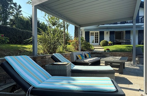 Arbonne Villa | Basque villa with pool, near golf course & beaches