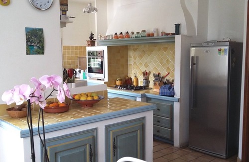 Ventabren Villa | Bastide with swimming pool, quiet location near Aix en Provence