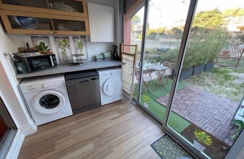 Saint-Mandrier-sur-Mer Apartment | Beach nearby, all on foot, WIFI, fully equipped for your comfort