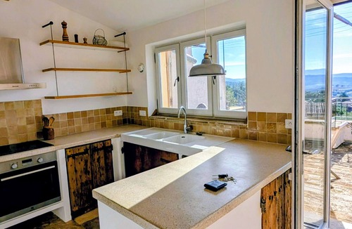 Saint-Saturnin-les-Apt House | Beautiful 4-bedroom house with stunning views, perfect for exploring The Luberon