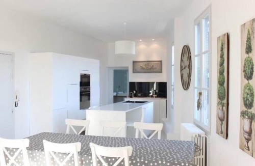 Avignon City Centre Apartment | Beautiful and quiet apartment in the heart of the Cité des Papes