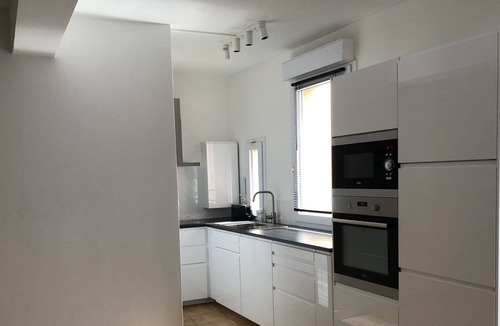 Frontignan Apartment | Beautiful apartment entirely new heart of town close to beaches and amenities