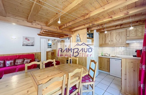 Valloire Apartment | Beautiful apartment with 8 beds Near Station
