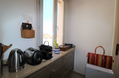Carre d'Or Apartment | Beautiful apartment with balcony in Carré d'or area of Nice