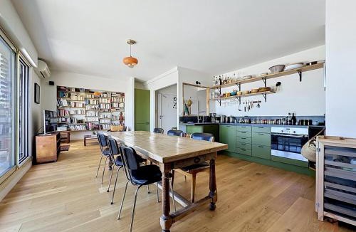 Thiers Apartment | Beautiful, bright apartment - Place Jean-Jaures