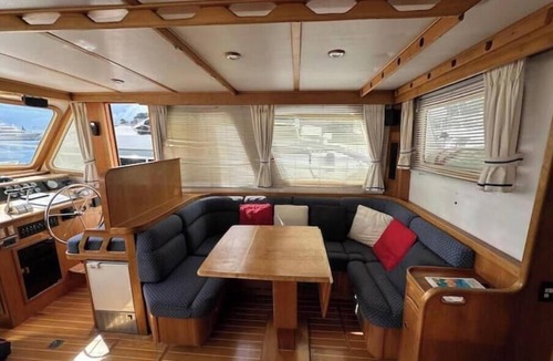 Port Hercule Boat Rental | Beautiful Classic Yacht in the Heart of Monaco