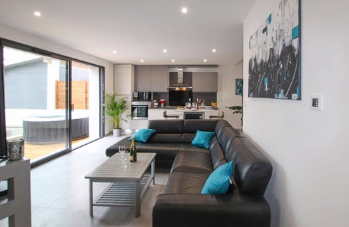 Salon-de-Provence House | Beautiful home in Salon de Provence