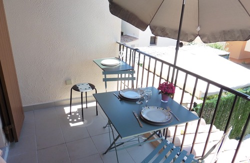 Les Bormettes Apartment | Beautiful modern T2 near the beaches and the port