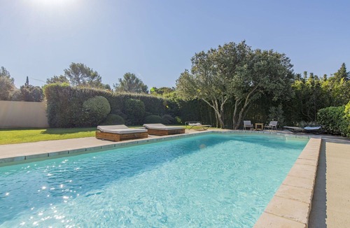 Uchaux House | Beautiful private villa for 8 people with private pool, A/C, WIFI, TV and terrace
