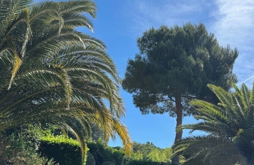 Sainte-Maxime - Saint-Tropez Villa | Beautiful sunny villa with pool in secure domaine and access to private beach