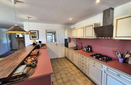 Saint-Mandrier-sur-Mer Villa | Beautiful villa, air conditioning, Wi-Fi, garden, beach within walking distance