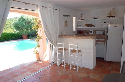 Cavalaire-sur-Mer Villa | Beautifully renovated villa in Cavalaire with swimming pool and 5 bedrooms near the beach and village.