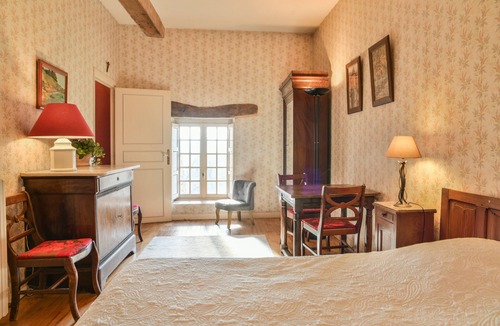 Sermerieu Bed & Breakfast | Bed and Breakfast 'Chambre Chez L'habitant - 2' with Mountain View and Wi-Fi