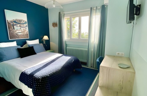 Speracedes Bed & Breakfast | Bed and Breakfast 'Mary Blue' with Sea View, Wi-Fi and Air Conditioning