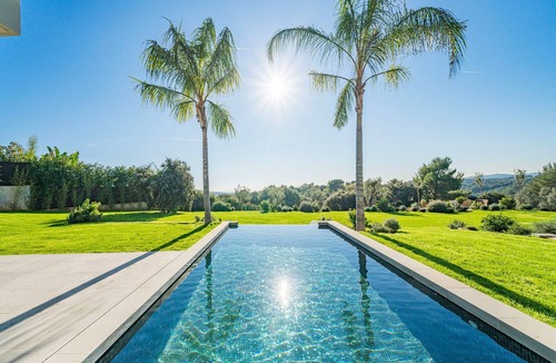 Les Maillans Villa | Bella Vista