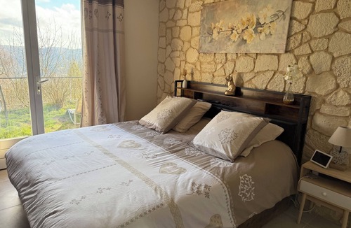 Fraisses Bed & Breakfast | Belle Vue Bed and Breakfast: Recharge Your Batteries in the Countryside.
