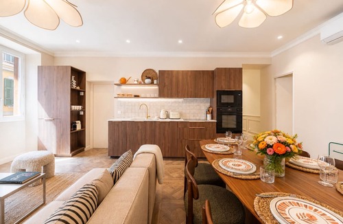 Jean-Medecin Apartment | Best location · Luxury new 5BR · Sleeps 12 · AC