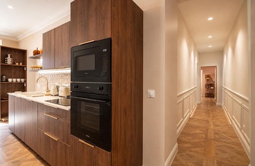 Jean-Medecin Apartment | Best location · Luxury new 5BR · Sleeps 12 · AC