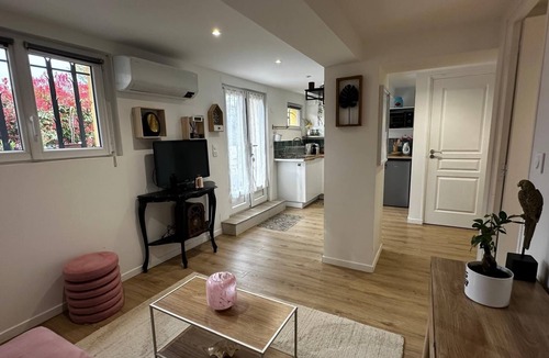 La Bouverie Apartment | Between the sea, nature and the good life -Independent apartment with private terrace