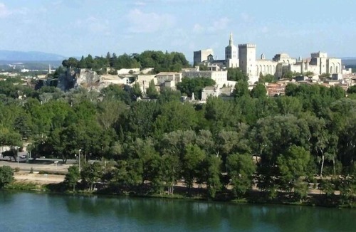 Villeneuve-les-Avignon Cottage | Blissful Cottage in Heart of Provence