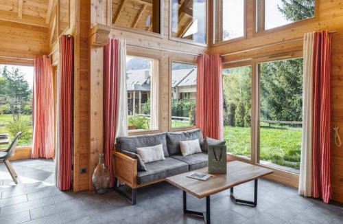 Monetier-les-Bains Ski Chalet | Bright semi-detached chalet with wellness area and games room, Le Monêtier-les-Bains