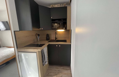 La Salle-les-Alpes Apartment | Bright T2 with mountain view and comfort