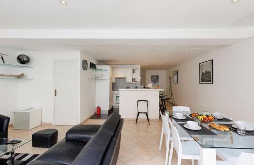 Cannes City Centre Apartment | Buttura 2