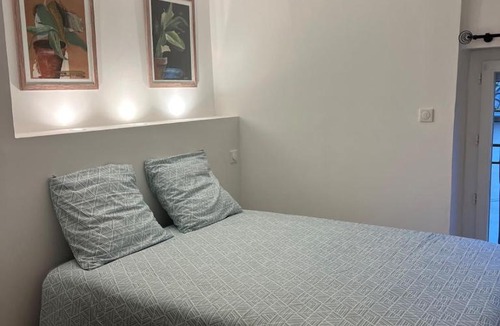 Roquemaure Apartment | Cœur de village calme Appartement cosy CLIM
