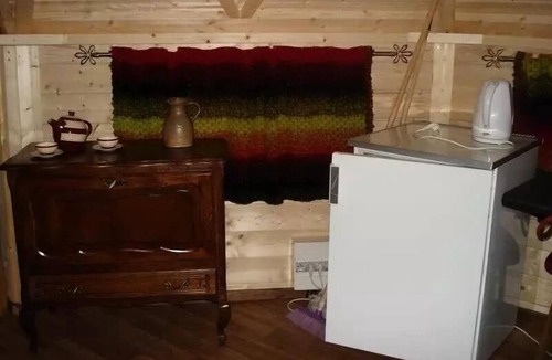 Saint-Martin-de-Queyrieres Cabin | Camping Caravaneige L'Iscle de Prelles* - Refuge Esprit Cabane 6 people Without sanitary facilities