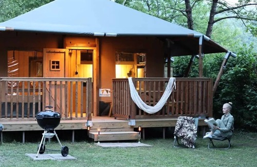 Saint-Pierre-d'Albigny House | Camping du Lac de Carouge * - Ecolodge VIP 3 Rooms 6 persons