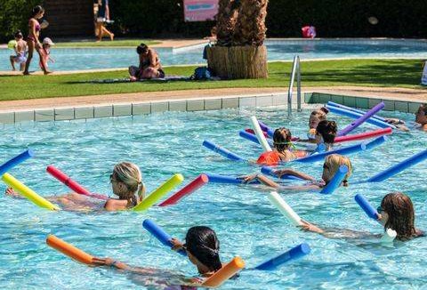 Port Cogolin RV Rental | Camping Marina Paradise - Classic PLUS 4/6 personnes (MAX 4 adultes + 2 enfants)
