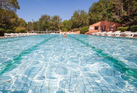 Port Cogolin RV Rental | Camping Marina Paradise - Classic PLUS 4/6 personnes (MAX 4 adultes + 2 enfants)