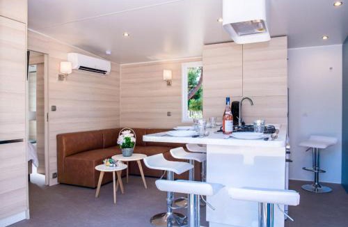 Les Cabanes de Fleury Resort | Camping Vendres