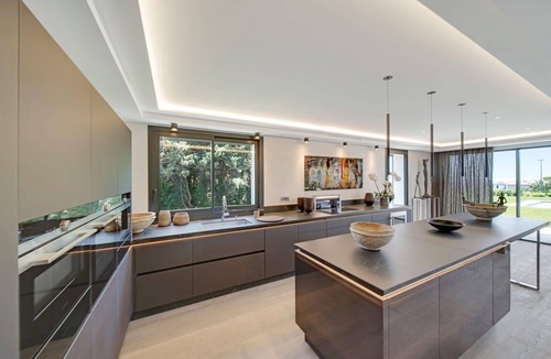 Vallauris Villa | Cannes Luxury Rental - Modern Villa