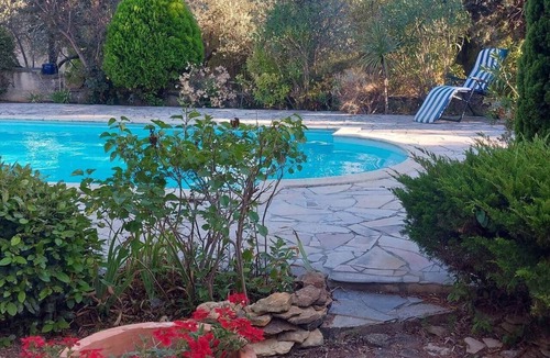 Uchaux House | Casa Il Padre in the Heart of the Olive Trees