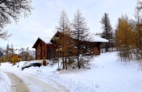Risoul Ski Chalet | Casa-Les Heureux, magnifique chalet à Risoul 1850