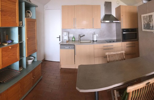 Cassis House | CASSIS, Mon petit coin de Paradis. Air conditioning, WIFI, Swimming pool, Garage. Charges included.