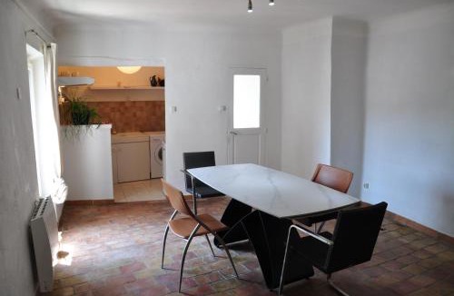 Peynier Apartment | CEZANNe